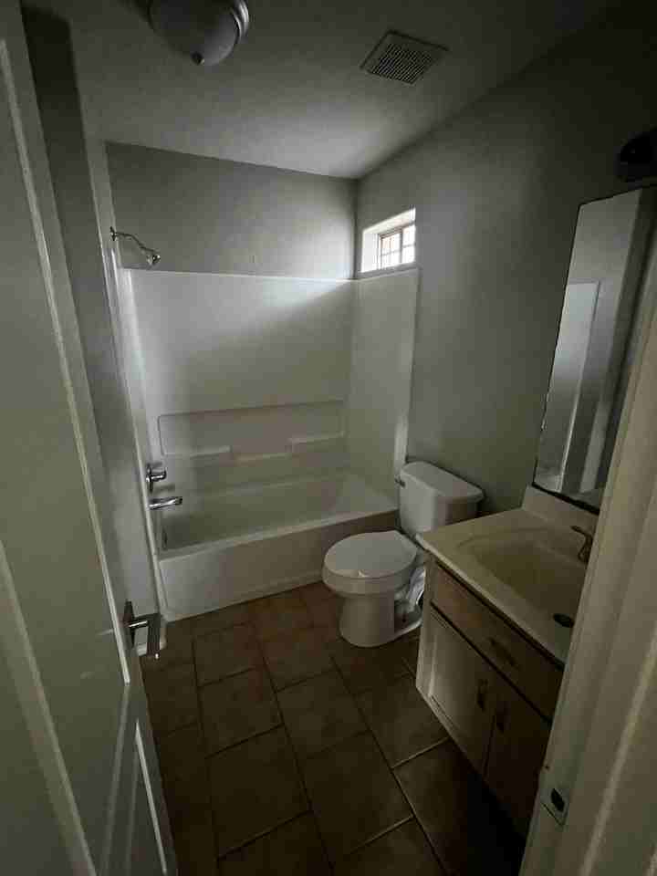 3713 W Sarah Evans #3713-01 - Photo 4 of 4