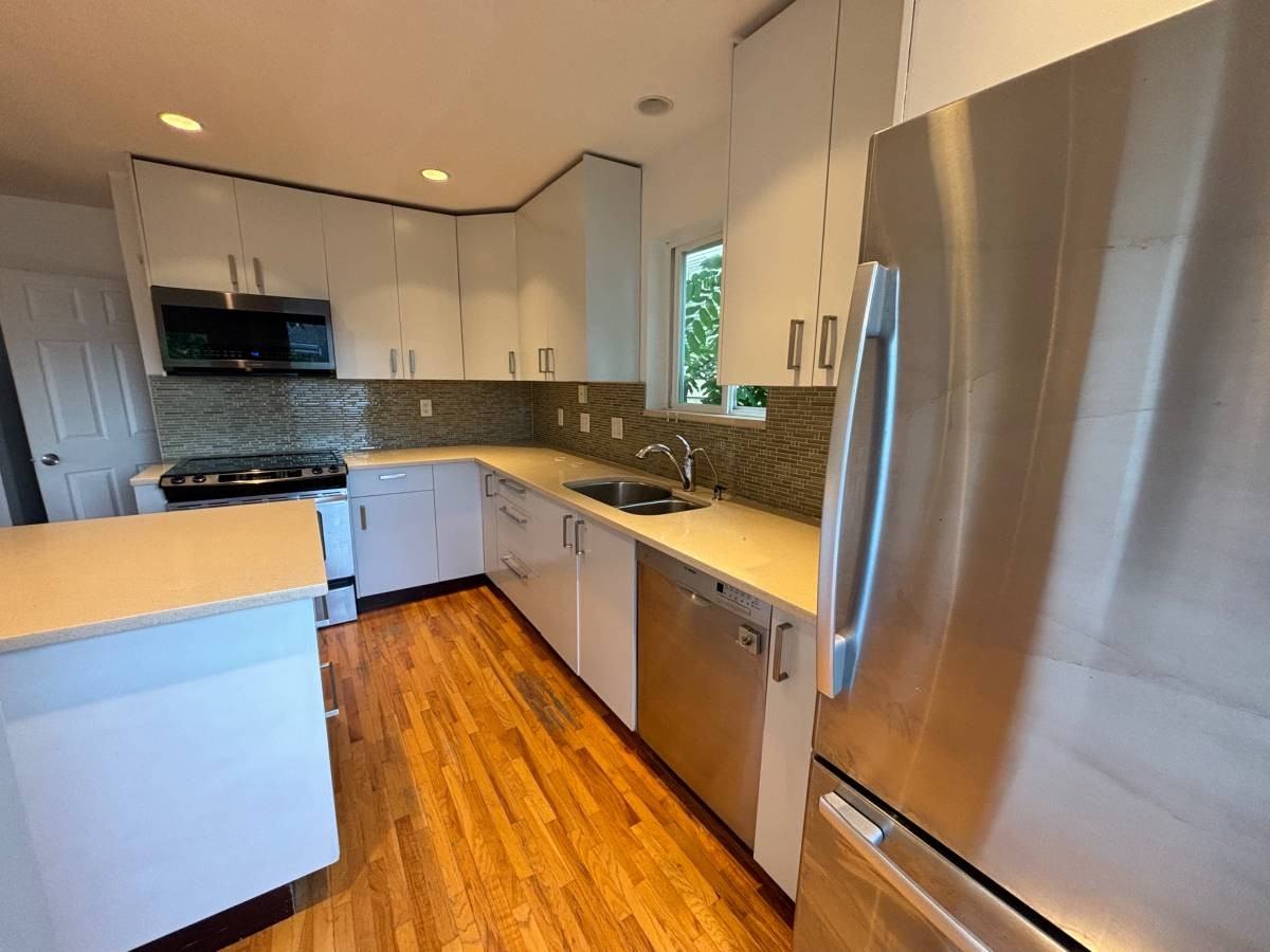 981 West 21st Avenue - Photo 2 of 24