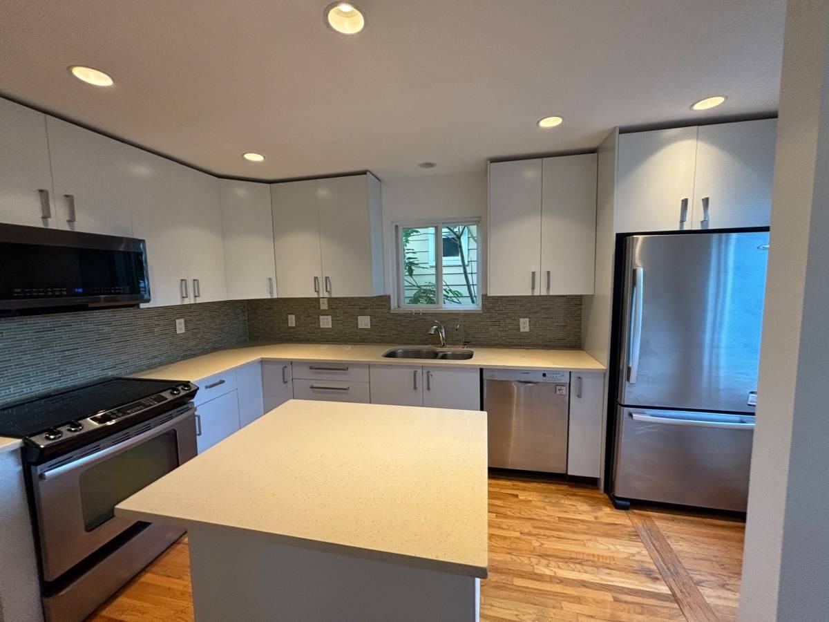 981 West 21st Avenue - Photo 6 of 24