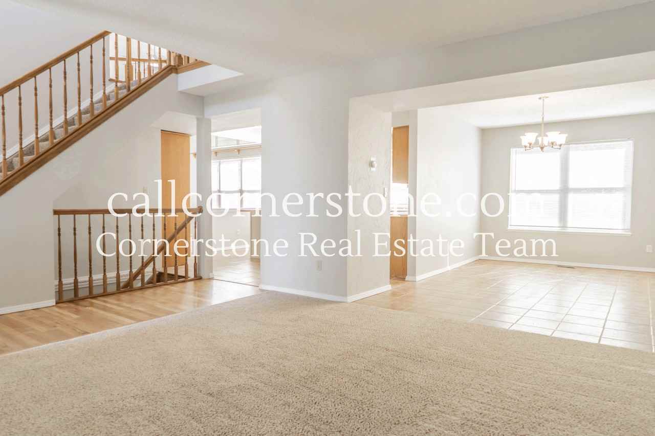 5037 Plumstead Dr #1 - Photo 5 of 32