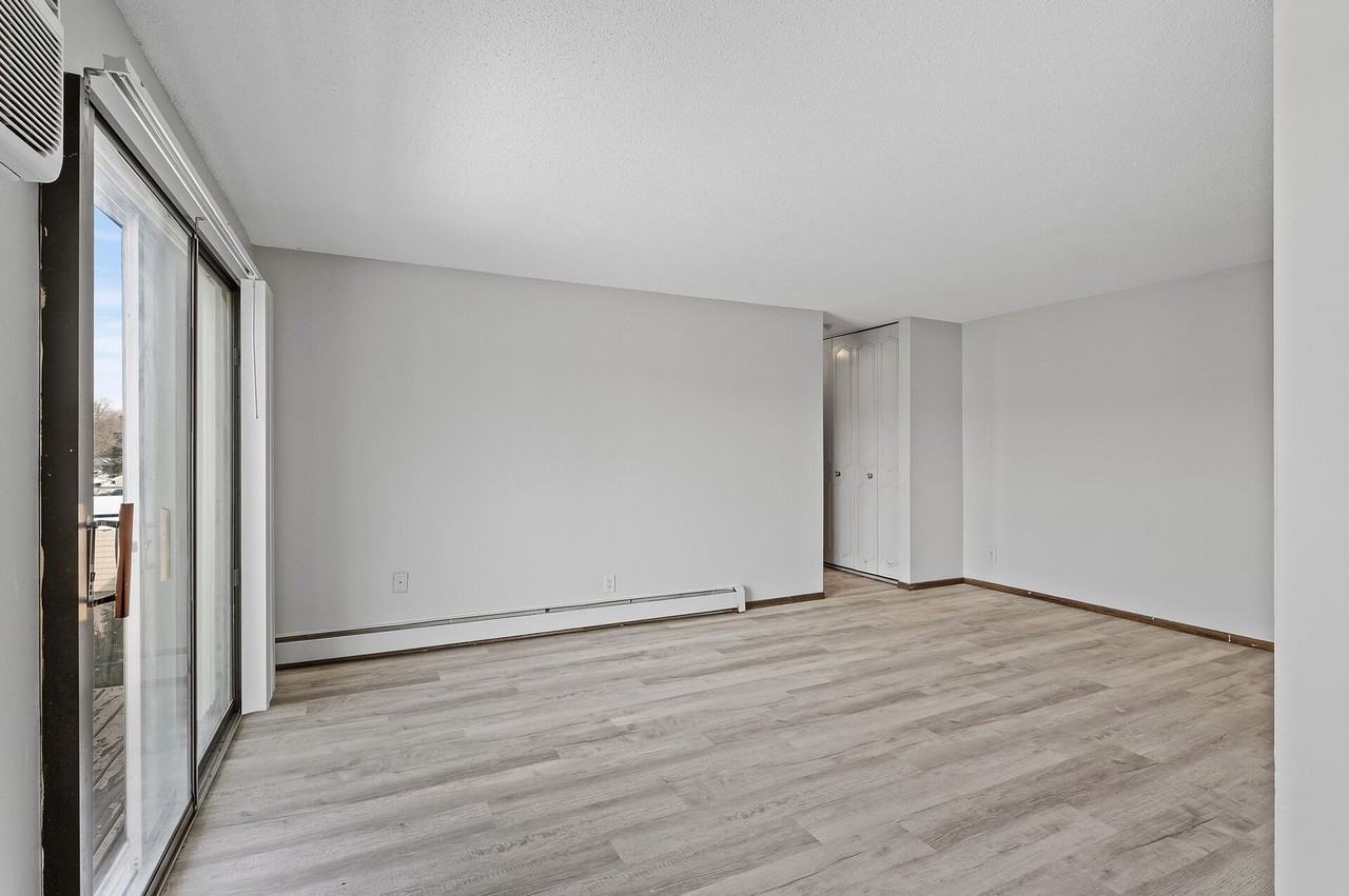 Highland Gables Apartments - Photo 3 of 23