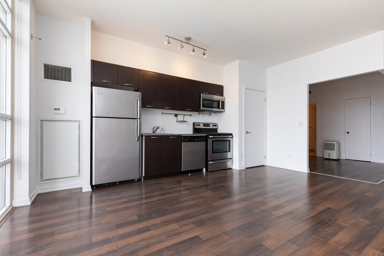 38 Joe Shuster Way #2202 - Photo 7 of 20