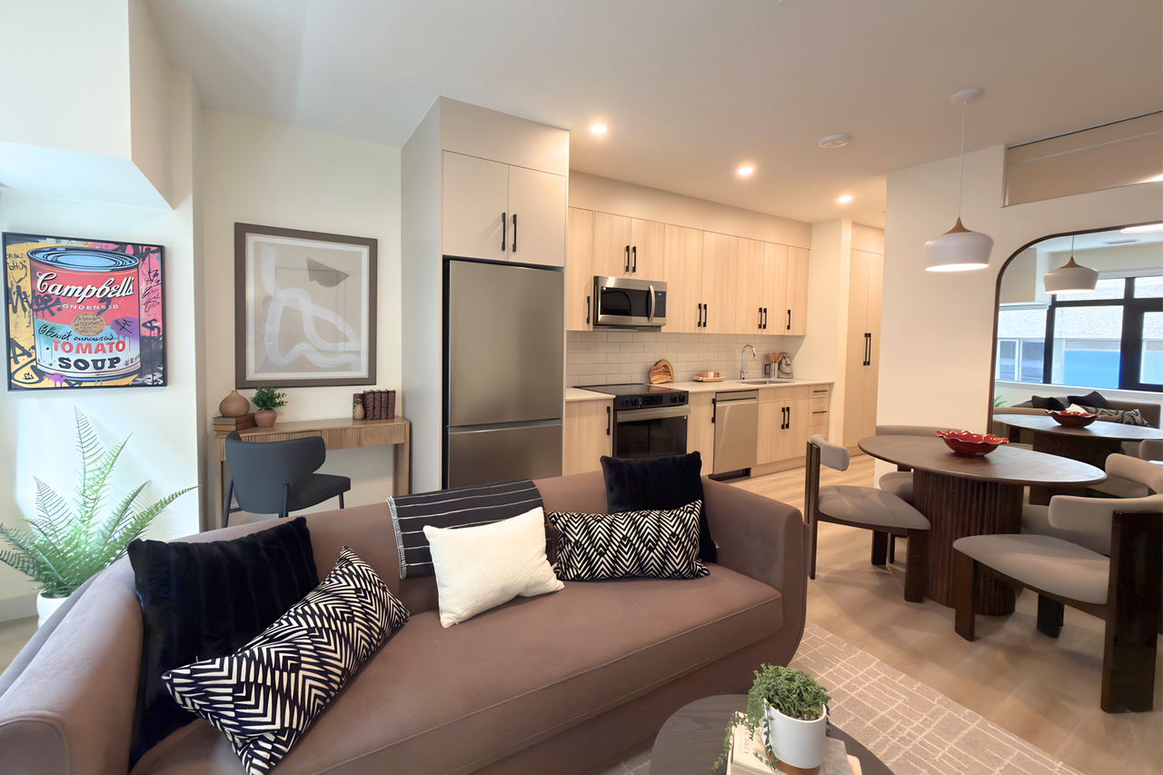 Eau Claire Residences - Photo 4 of 50