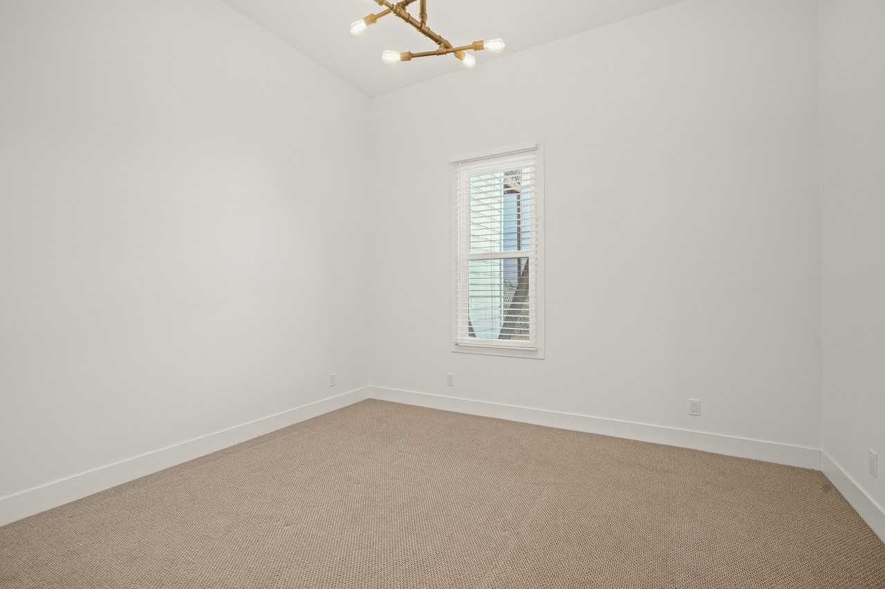 290 Divisadero St #A - Photo 6 of 9