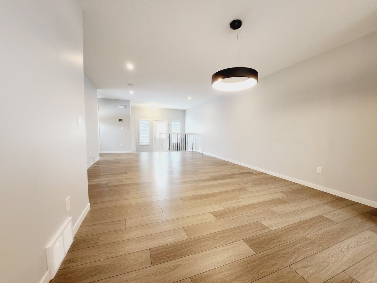 22330 92a Ave Nw - Photo 6 of 18