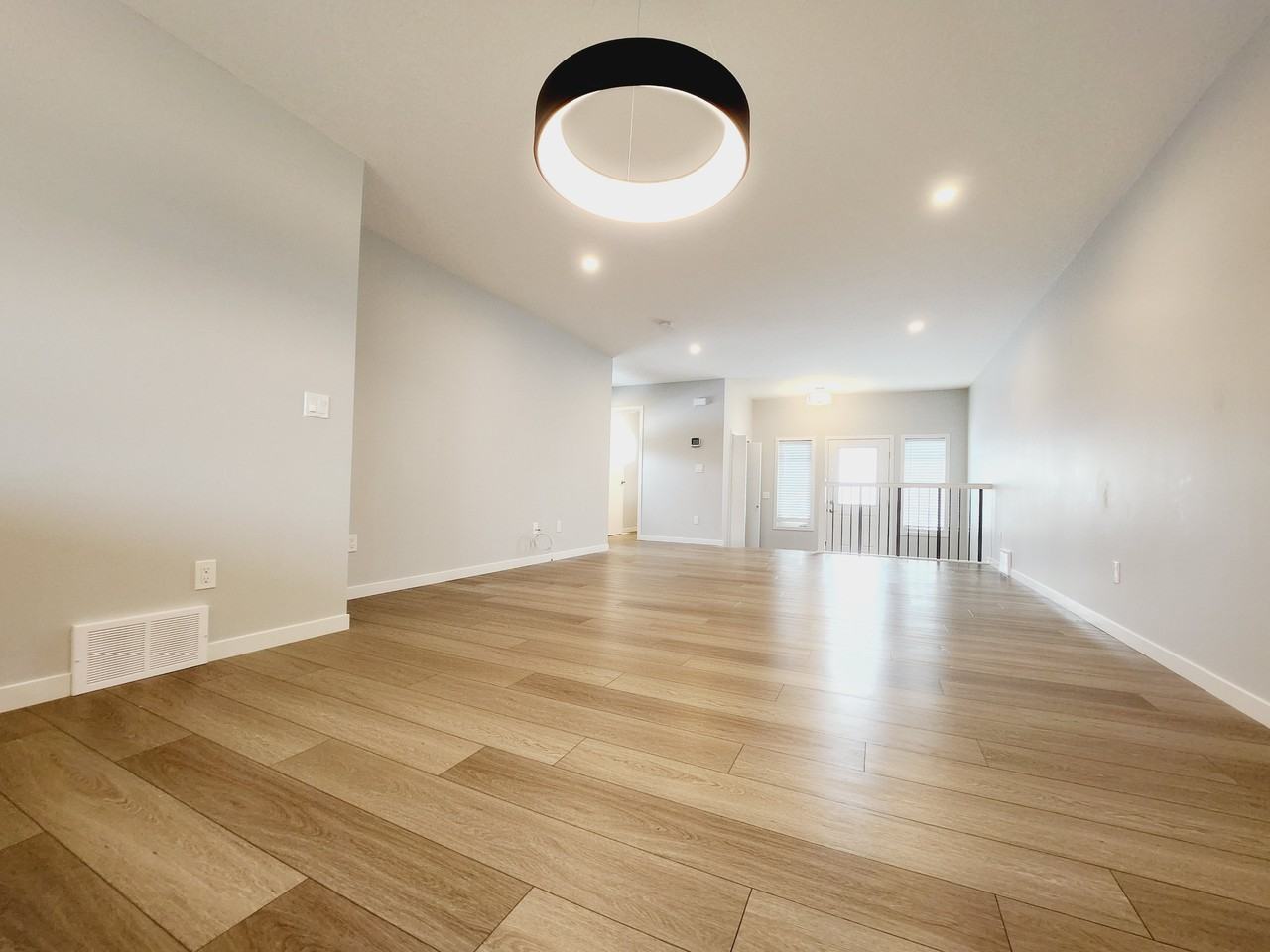 22330 92a Ave Nw - Photo 7 of 18