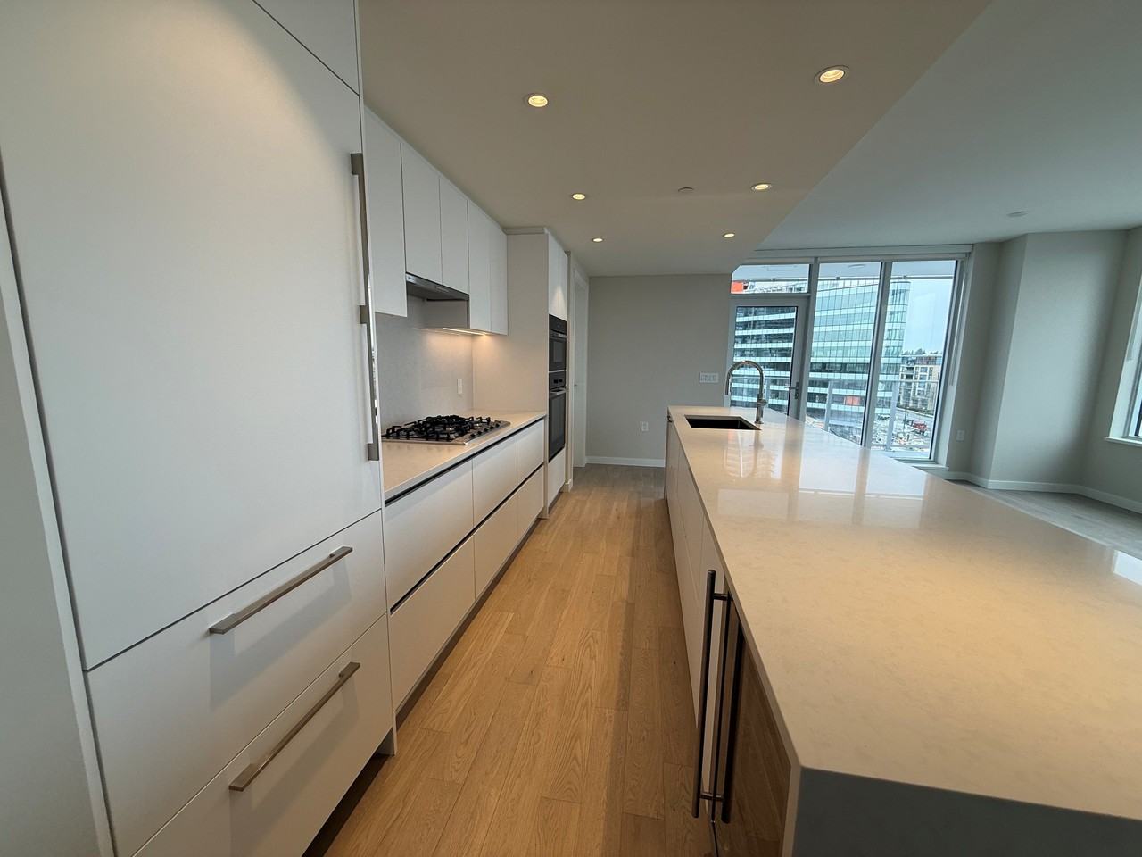 Claridge House 1202 - Photo 4 of 20