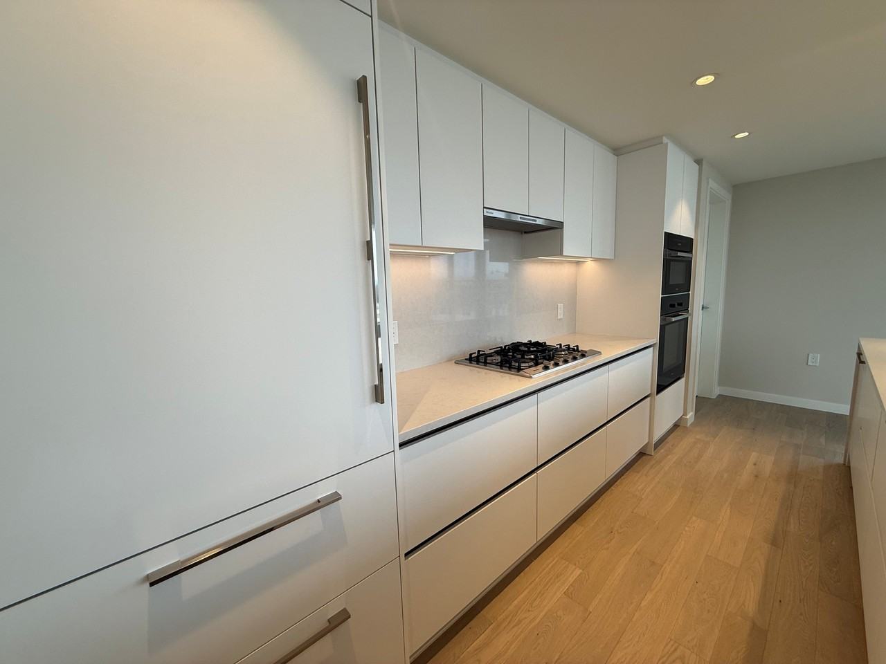 Claridge House 1202 - Photo 5 of 20