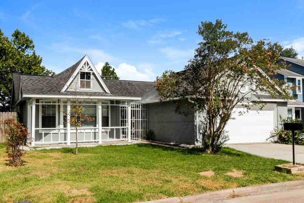 2714 Ashford Trail Dr - Photo 3 of 16