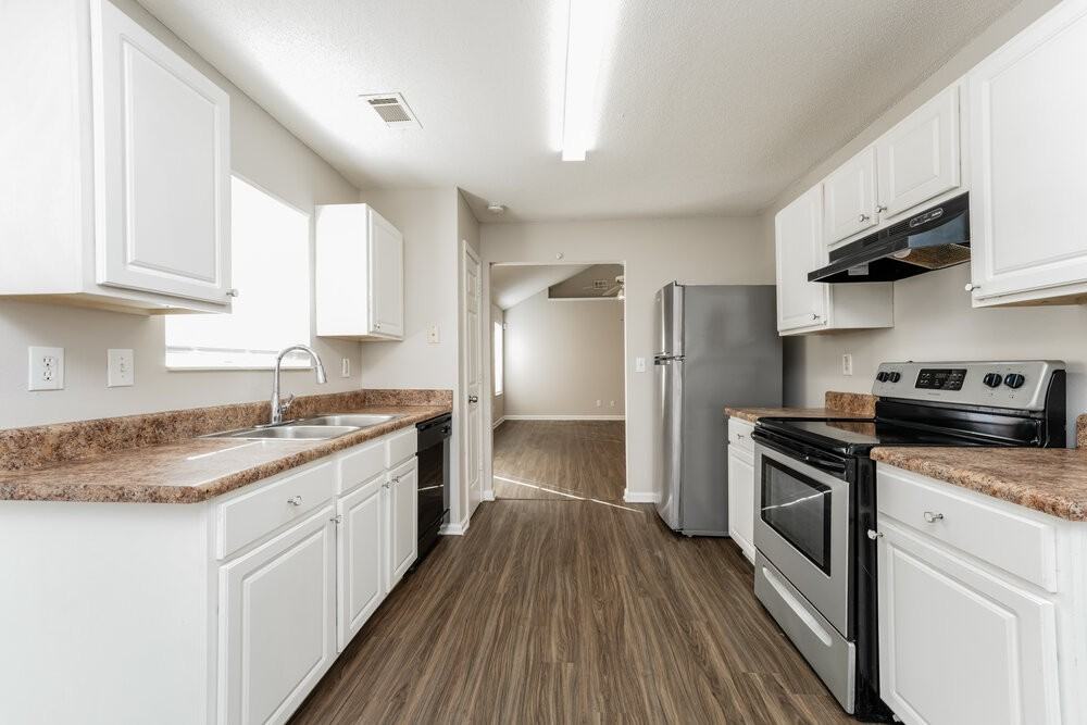 6626 Browns Mill Ferry Dr - Photo 6 of 16