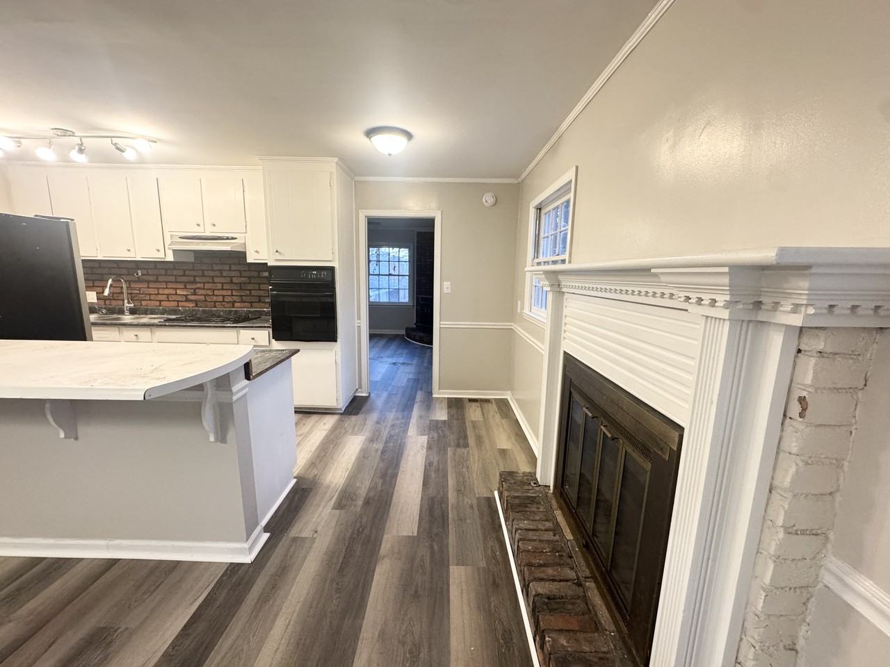 3944 Easy St #1 - Photo 4 of 10