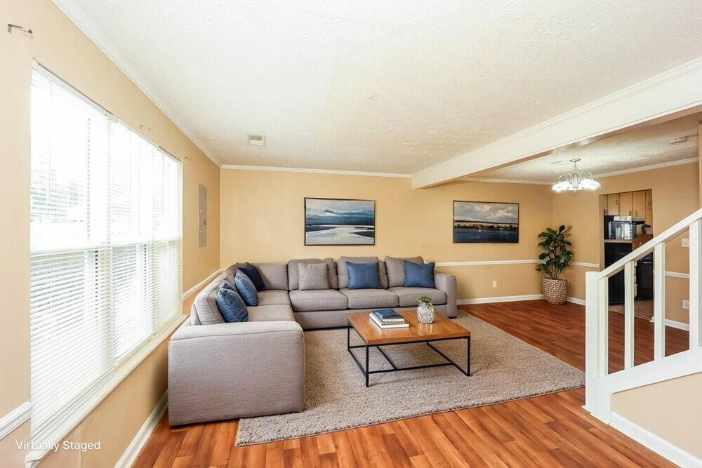 8194 Canyon Forge Dr - Photo 4 of 17