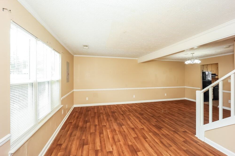 8194 Canyon Forge Dr - Photo 5 of 17
