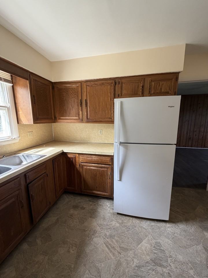 8218 Brown Rd #1 - Photo 6 of 11