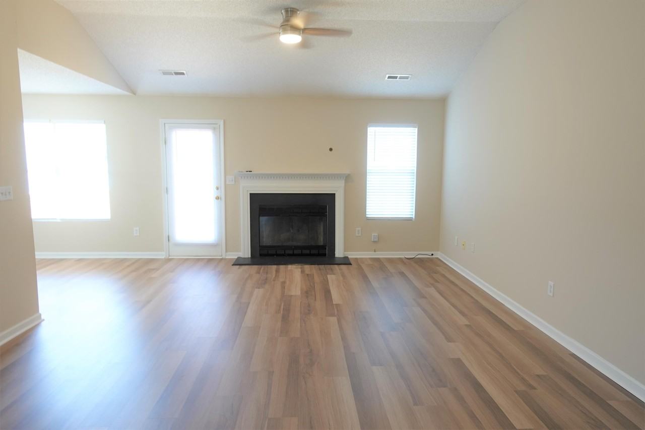 4 Enoree View Dr #1 - Photo 4 of 30