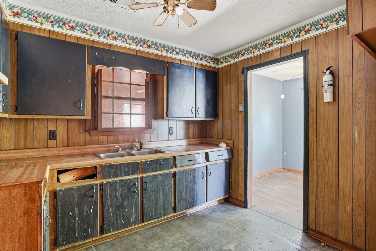 2683 21st St #1 - Photo 6 of 29