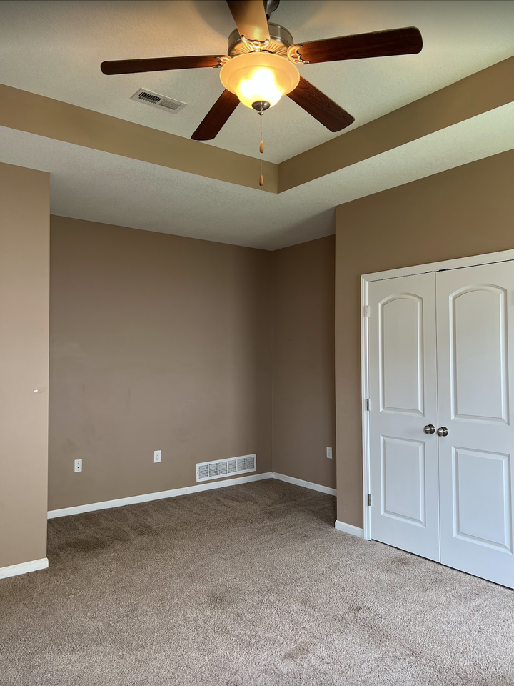 619 Oakmont Dr #1 - Photo 7 of 42