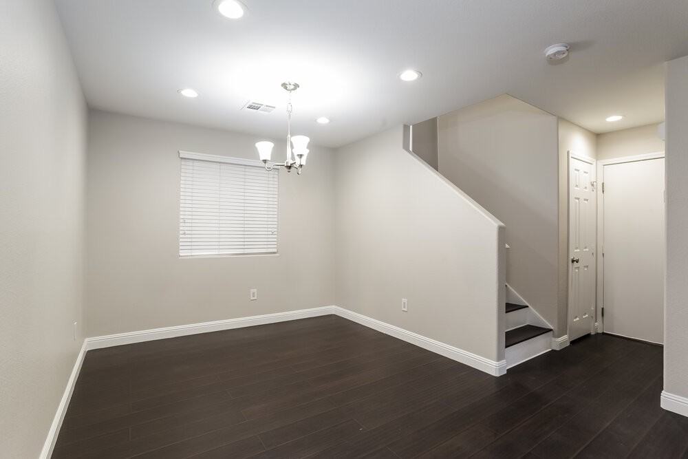 9453 Grandview Spring Ave - Photo 5 of 16