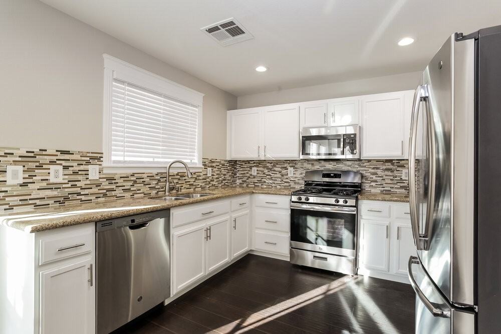 9453 Grandview Spring Ave - Photo 6 of 16