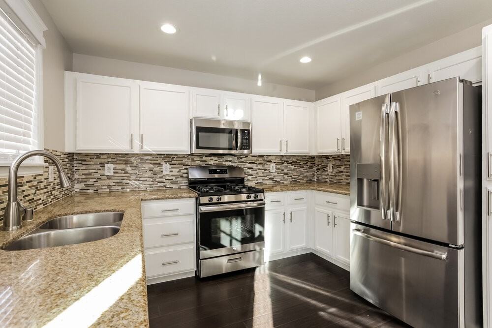 9453 Grandview Spring Ave - Photo 7 of 16