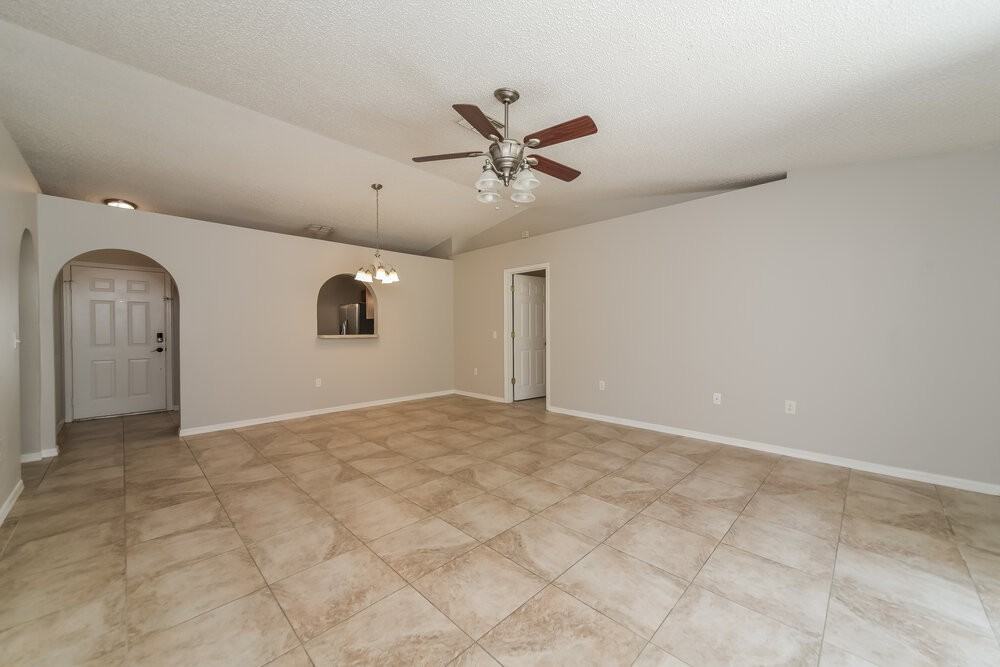 1479 Muir Cir - Photo 7 of 16
