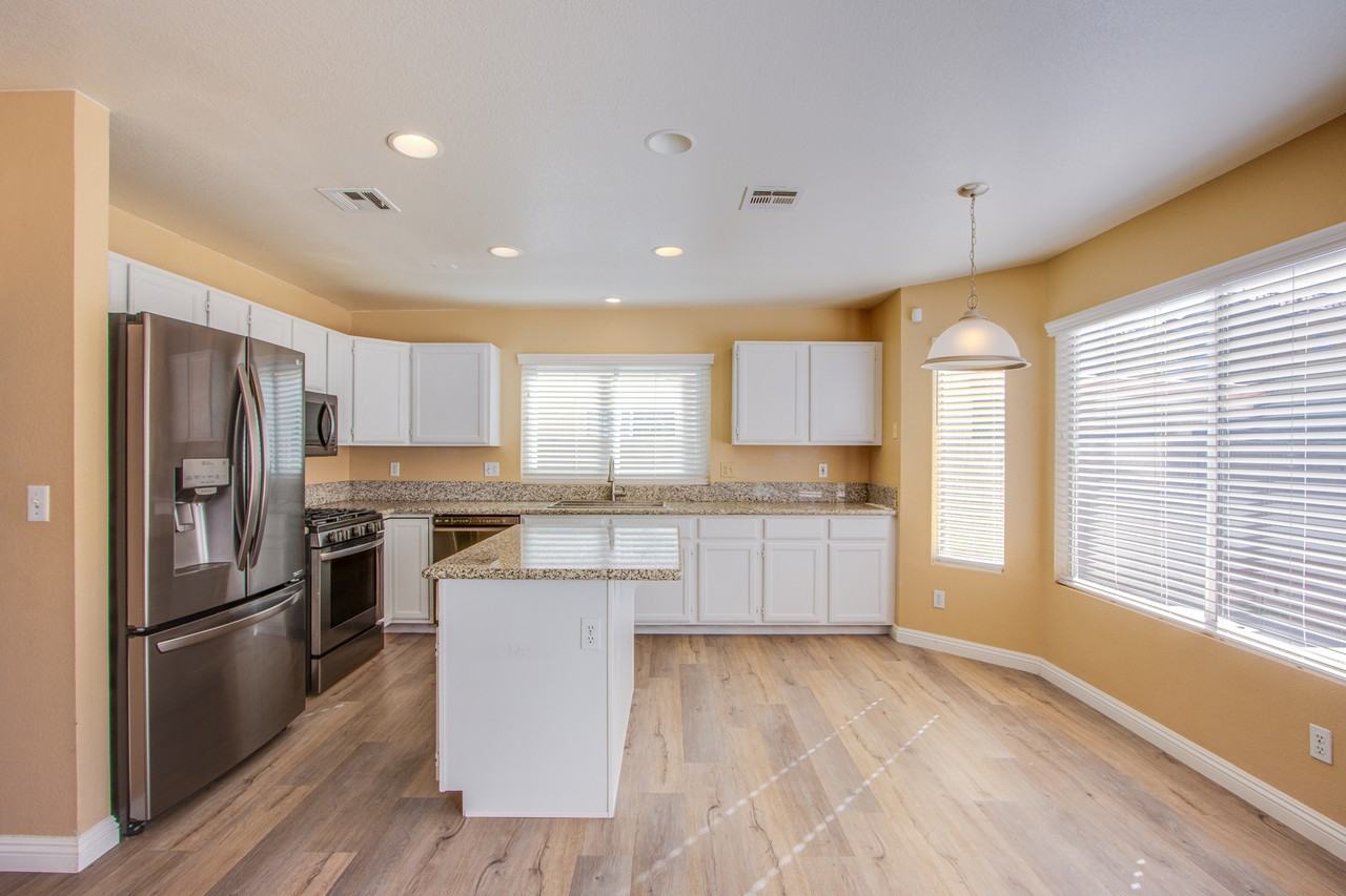 8313 Eugene Grayson Ct - Photo 7 of 28