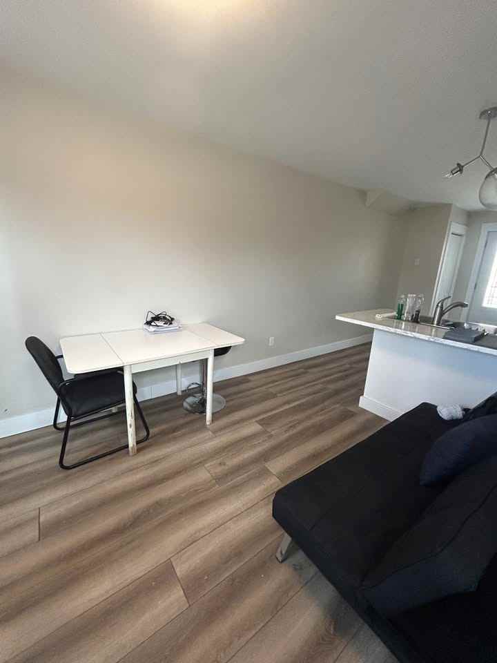 117 Elmwood Dr #2MAINLEVEL - Photo 5 of 11