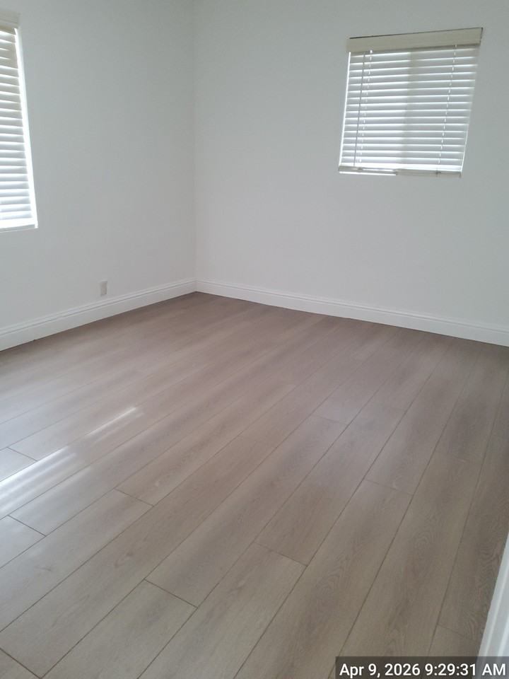 1738 Linda Avenue-2 - E #E - Photo 3 of 6
