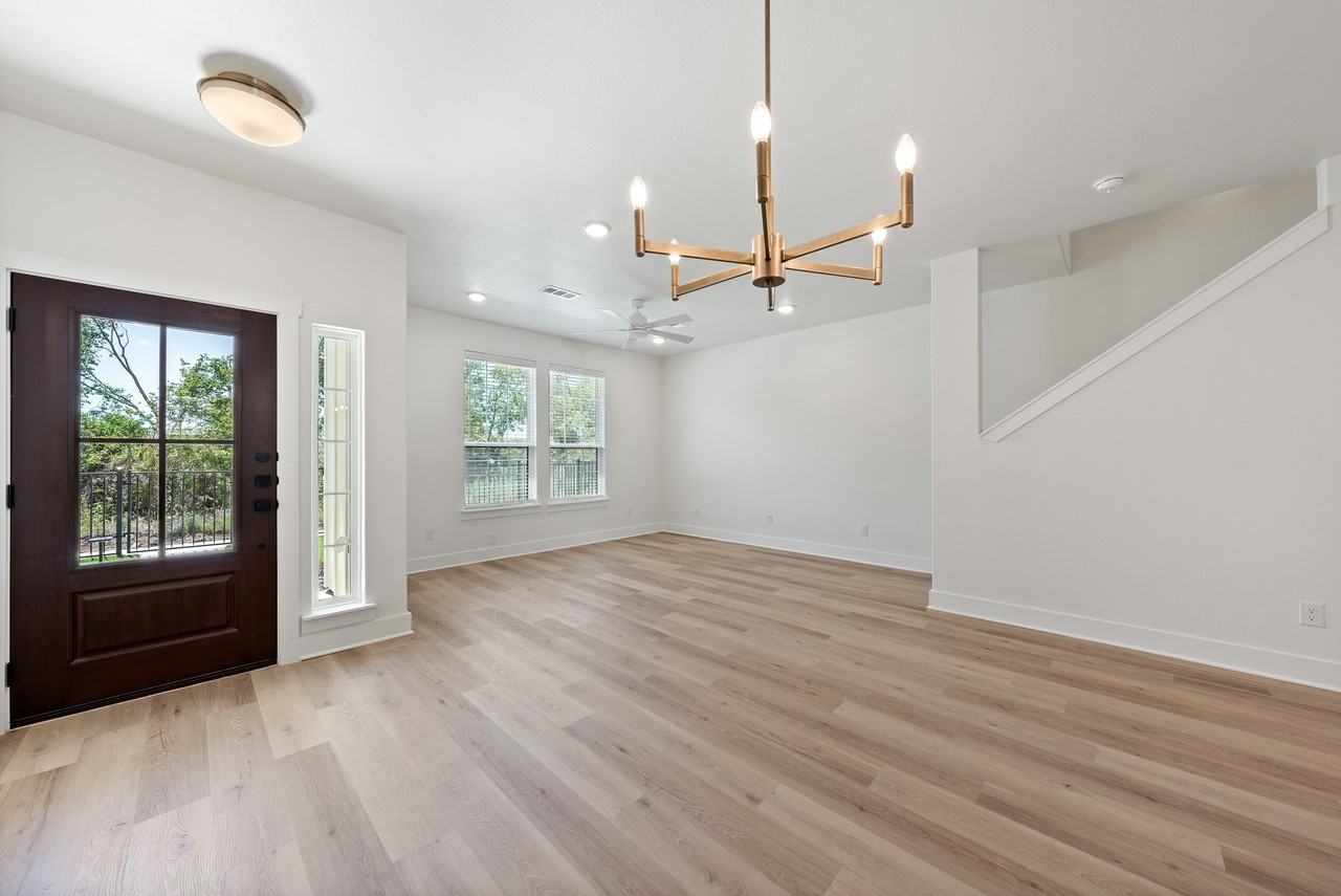 5811 South 31st StreetUnit 604 #604 - Photo 2 of 30