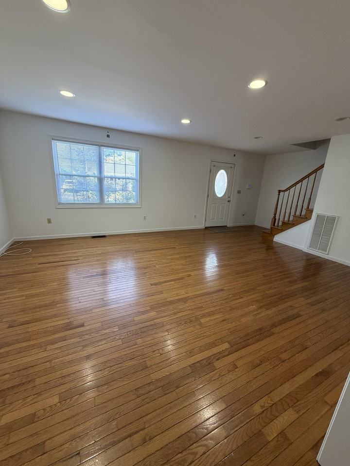 1513 Princess Anne Ln #1 - Photo 3 of 17