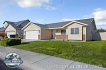 369 Noble St #1 - Photo 2 of 21