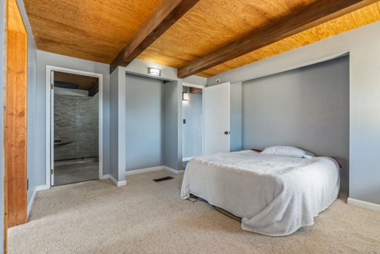 26120 Deertrail Dr - Photo 4 of 20