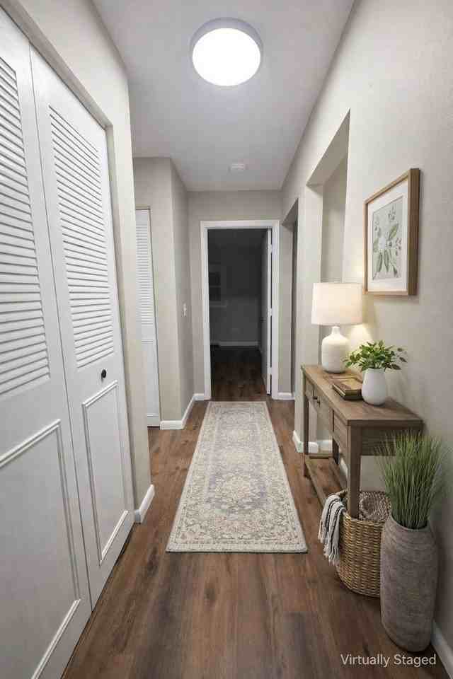 MIAMI APARTMENTS - Photo 4 of 8