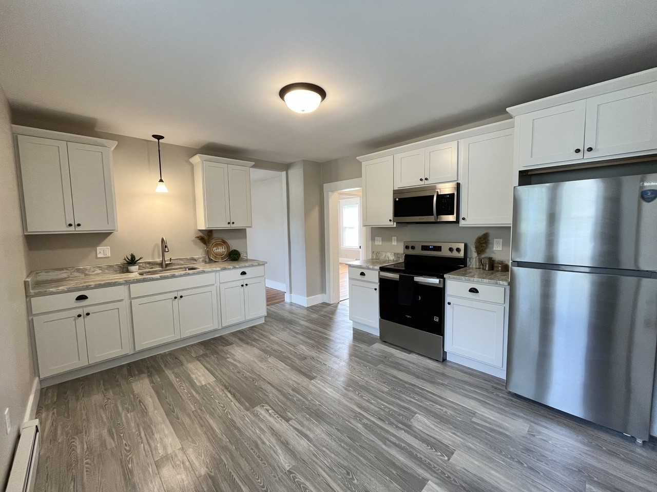 86 Grove St 2nd Fl #2