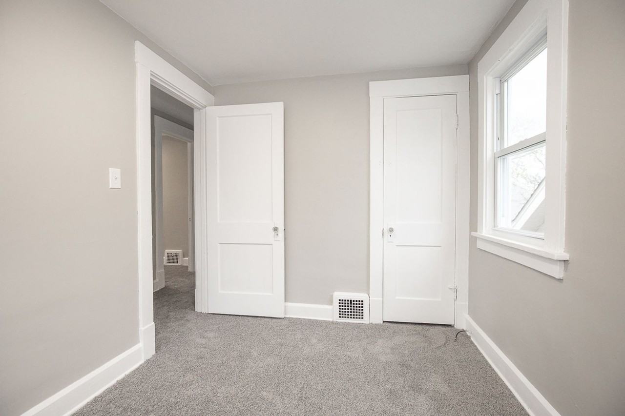 17206 Mapleboro Ave - Photo 5 of 23