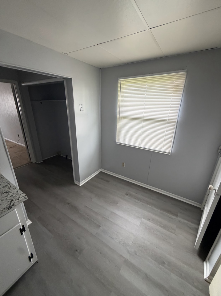 616 Westwood Ave #616 - Photo 3 of 14