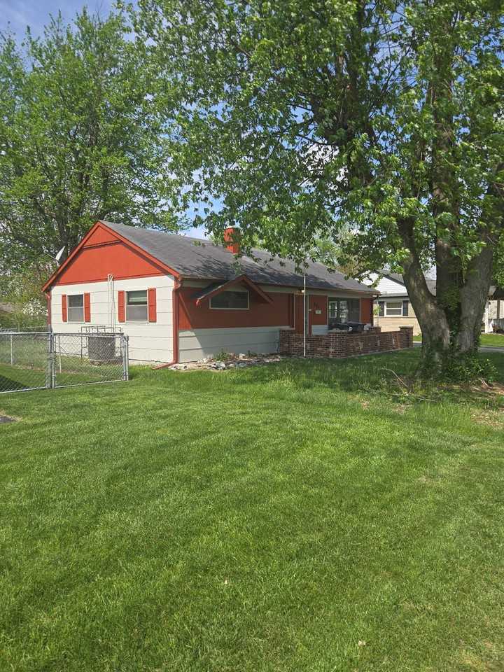 604 Carol Dr #1 - Photo 2 of 16