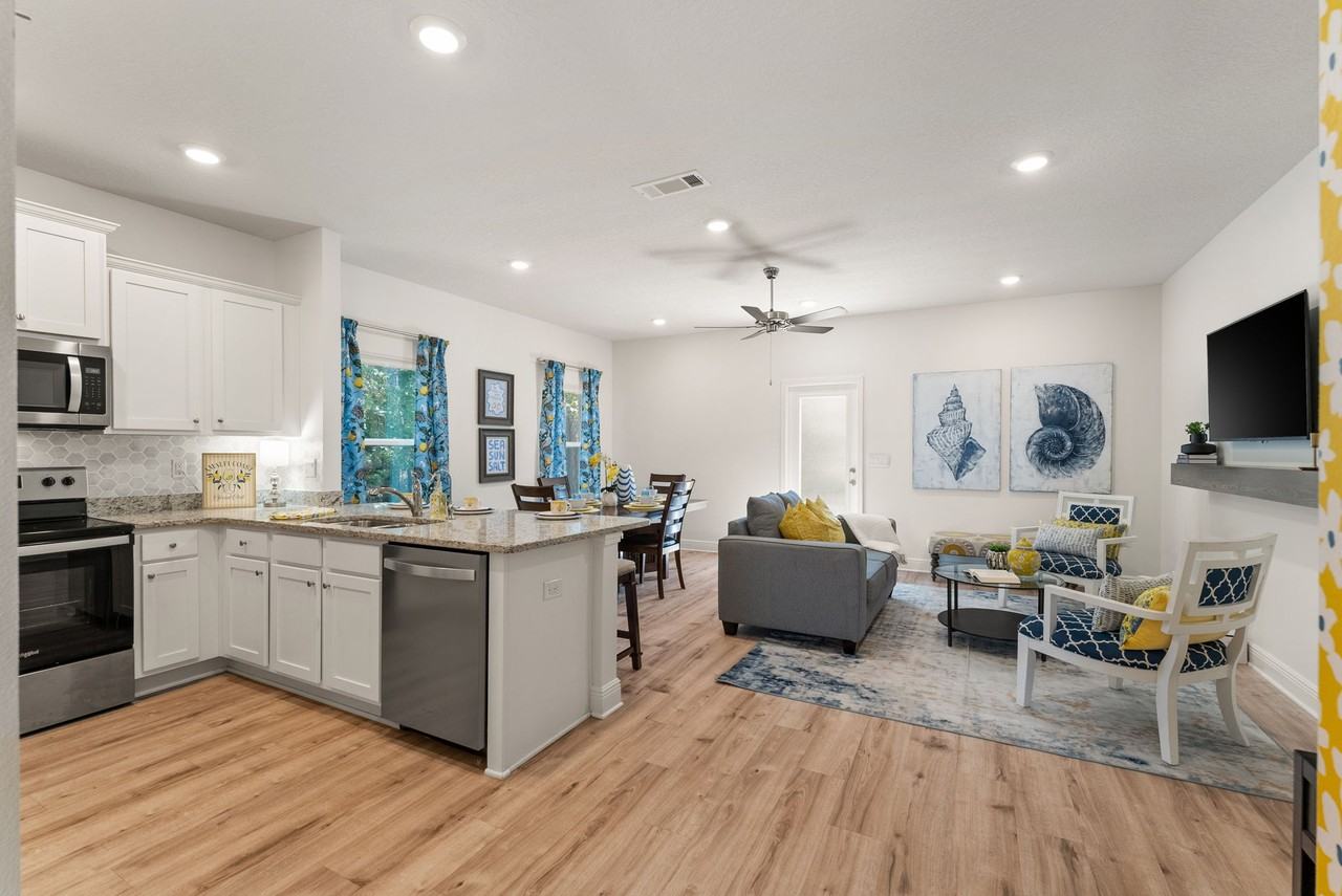 183 Sandhill Pines Dr #1 - Photo 7 of 39