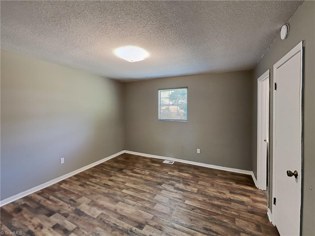 3700 Central Ave #B - Photo 5 of 9
