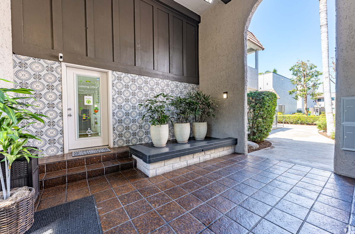 11217 Barnwall St - Photo 5 of 20