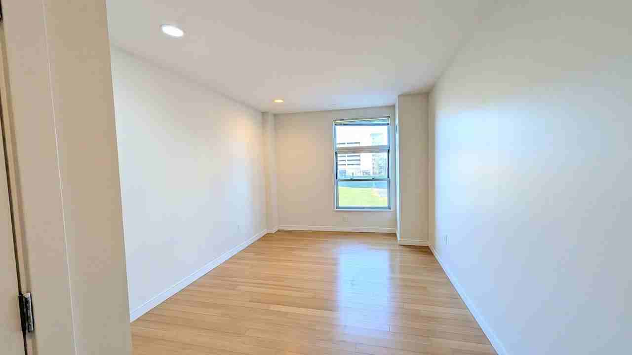 600 Albany St - Photo 3 of 15