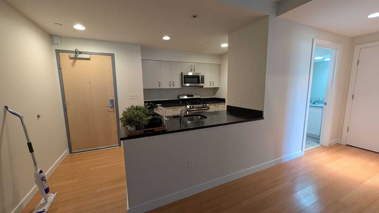 600 Albany St - Photo 7 of 15