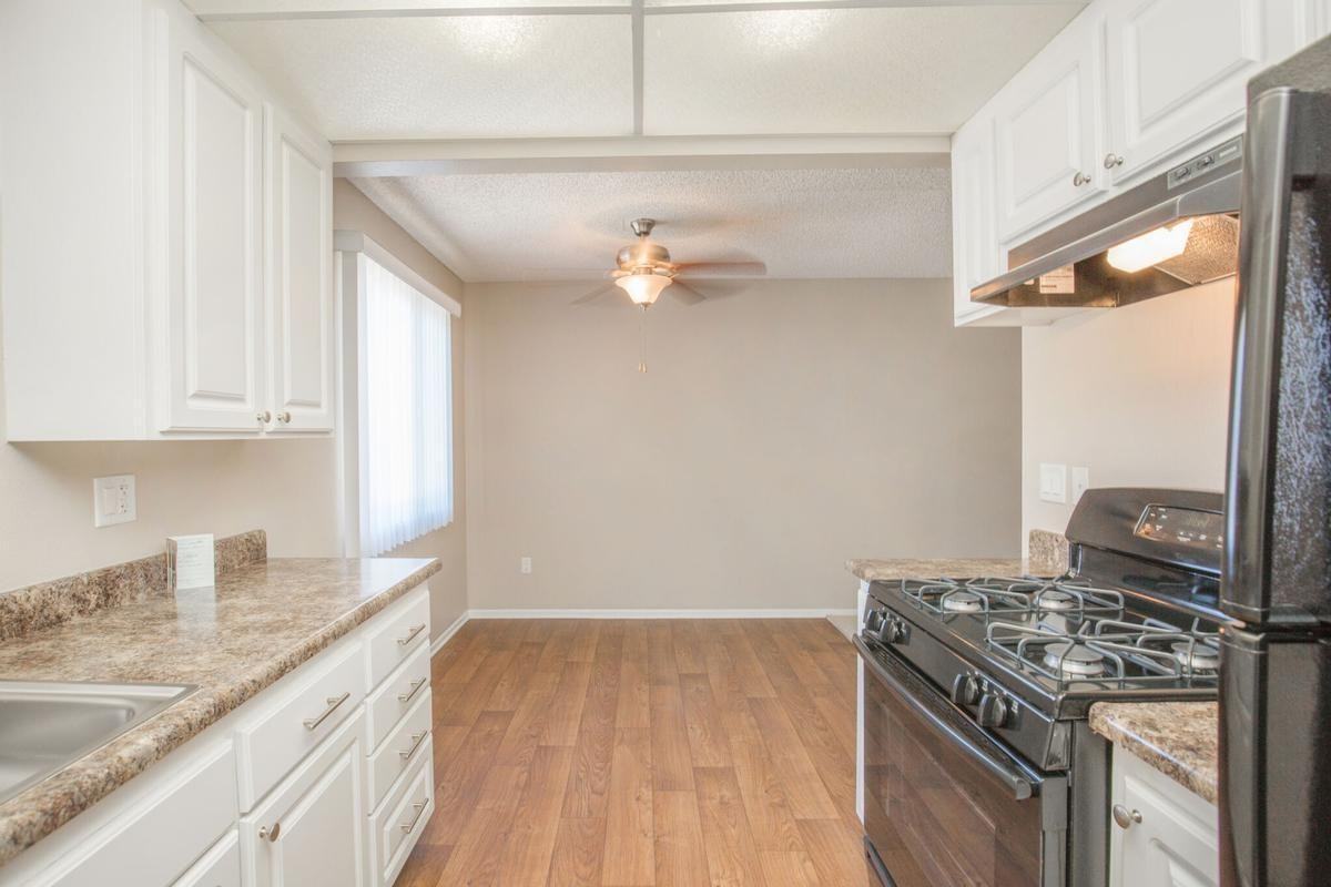 16162 Sher Ln - Photo 6 of 14