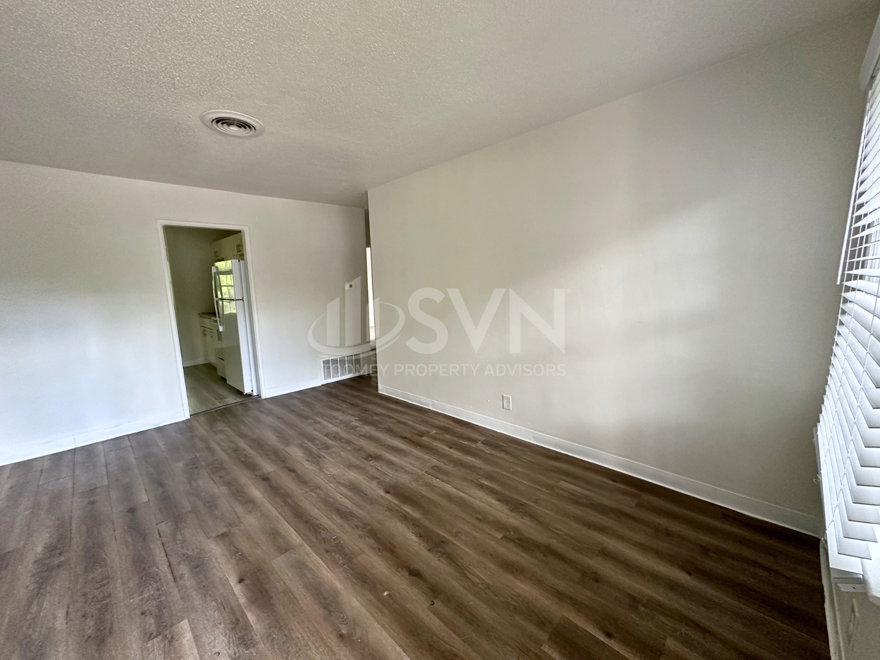 1601 Neshota DrUnit 93 #93 - Photo 3 of 16