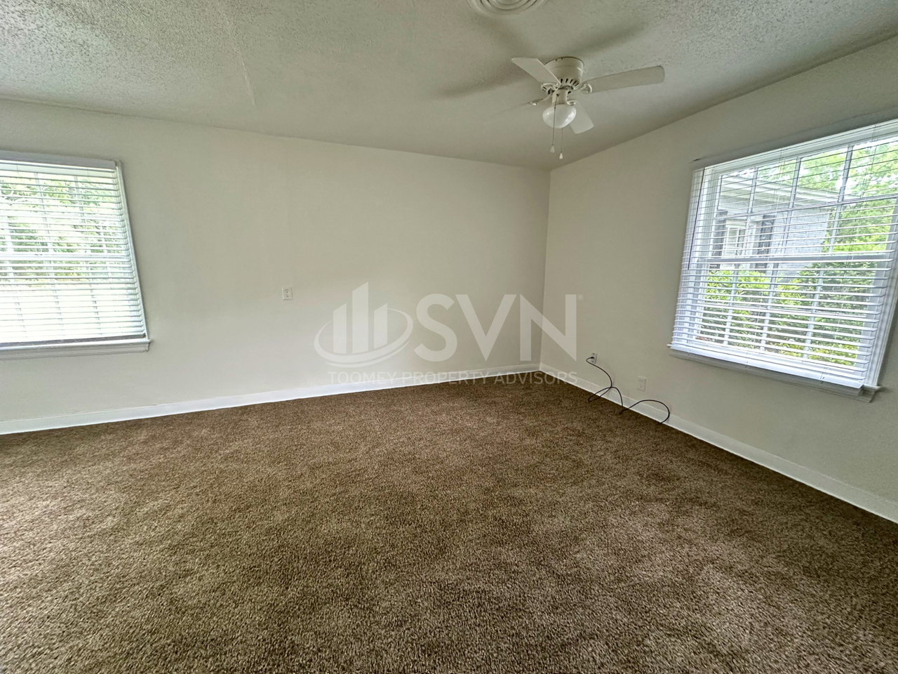 1601 Neshota DrUnit 93 #93 - Photo 5 of 16