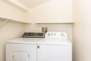 featured image of 3800 W Devonshire Ave
