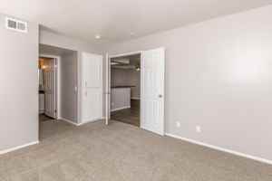 featured image of 3800 W Devonshire Ave