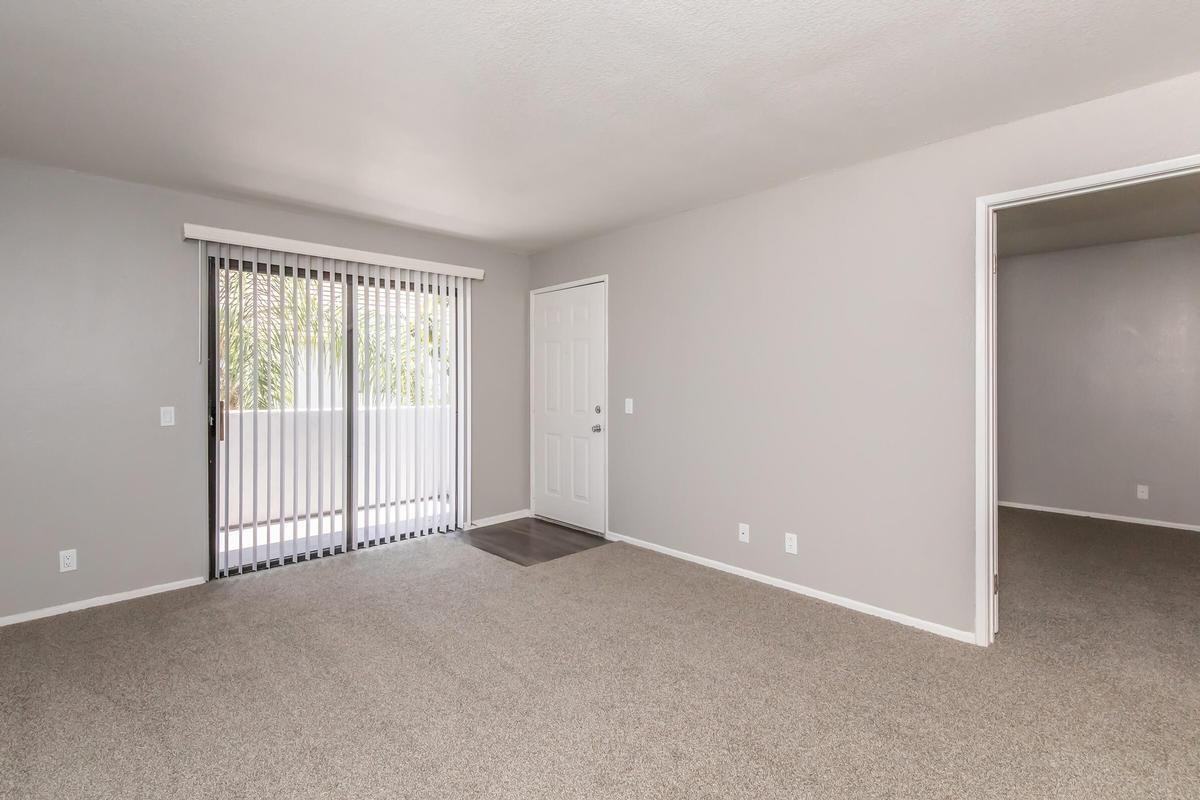 3800 W Devonshire Ave - Photo 2 of 50