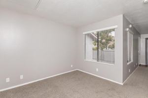 featured image of 3800 W Devonshire Ave
