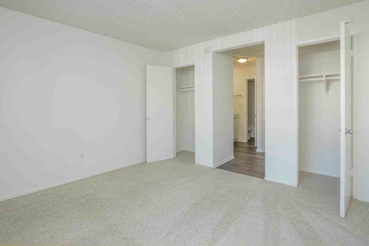 3300 Quartz Ln - Photo 7 of 14